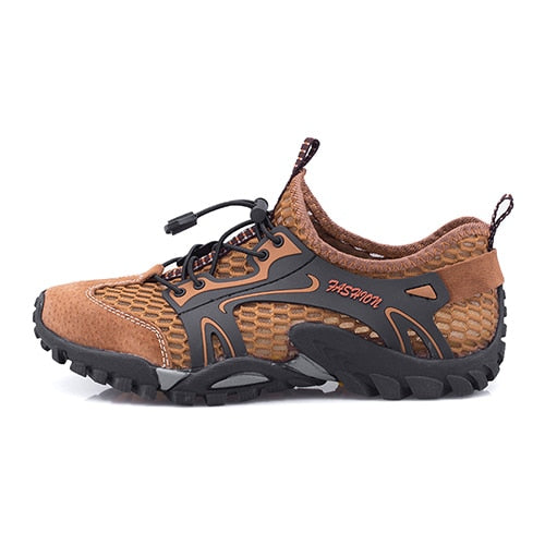The Mens Summer Breathable Hiking Shoes by eprolo feature a rugged, non-slip outsole and mesh upper, offering ventilation. With quick-lace, quick-dry technology, and protective overlays, they are perfect for hiking or trail running. The brand name is prominently displayed on the side.